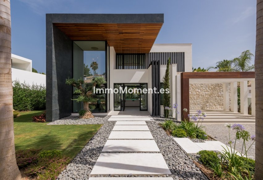 Wiederverkauf - Freistehende Villa - Marbella - Nueva Andalucía