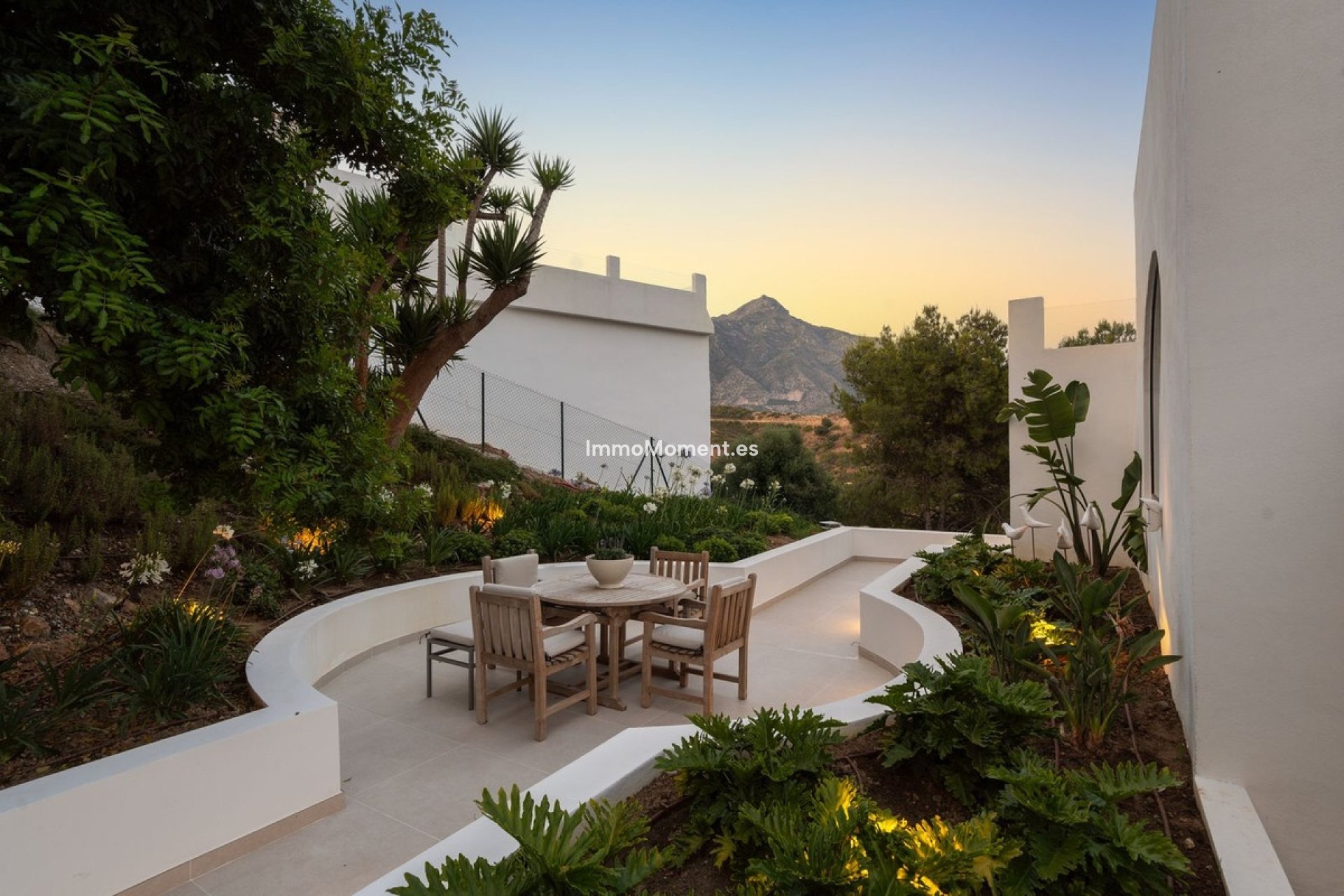 Wiederverkauf - Freistehende Villa - Marbella - Nueva Andalucía