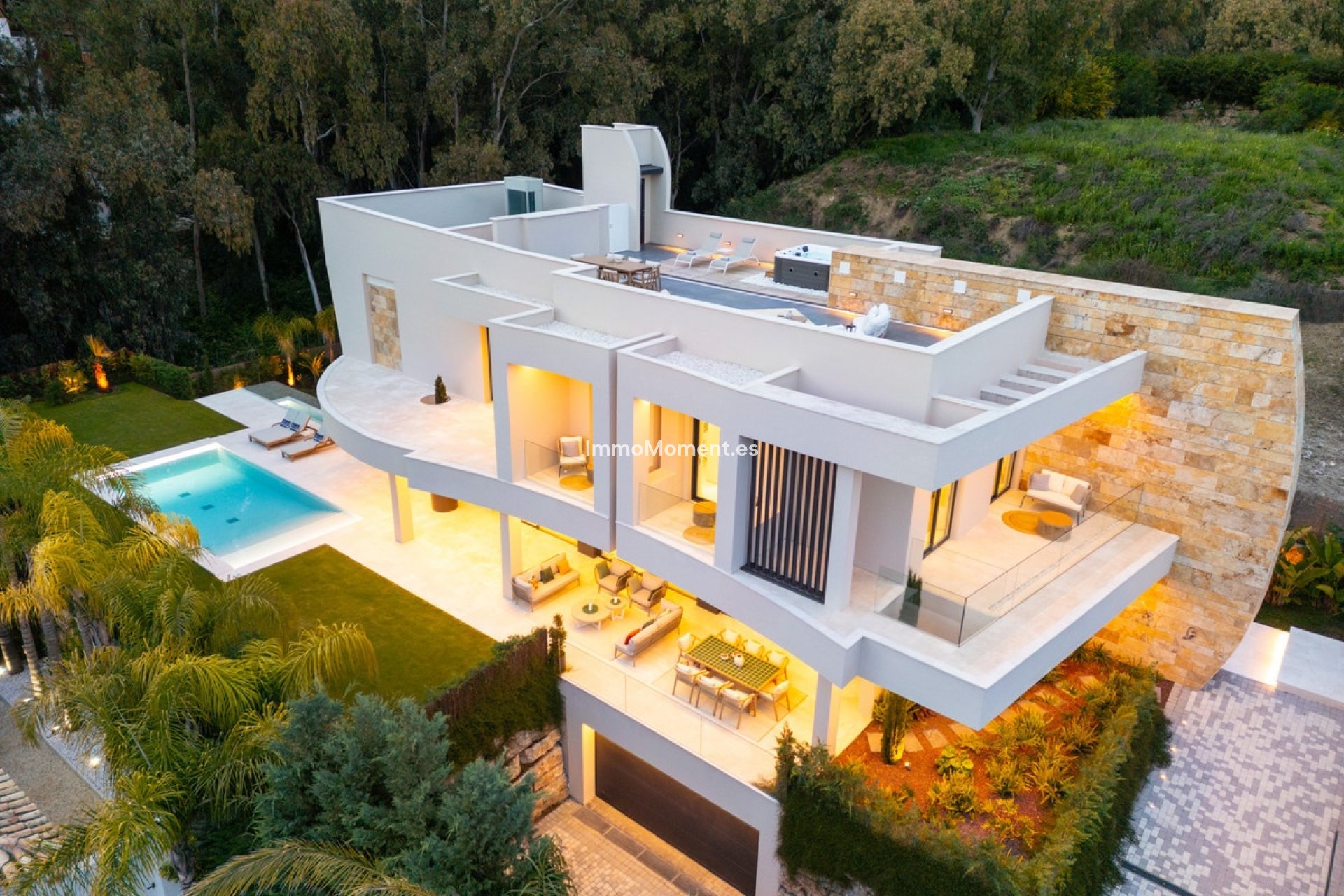 Wiederverkauf - Freistehende Villa - Marbella - Nueva Andalucía