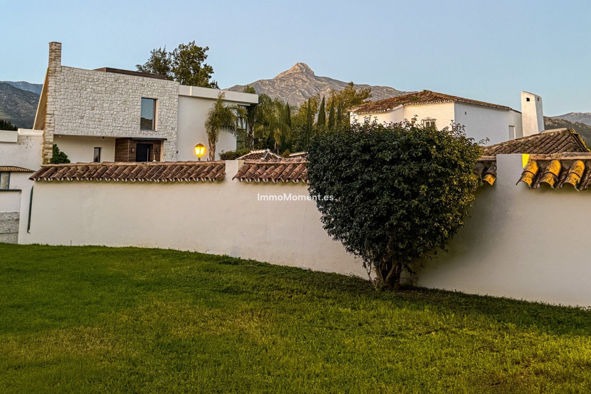 Wiederverkauf - Freistehende Villa - Marbella - Nueva Andalucía