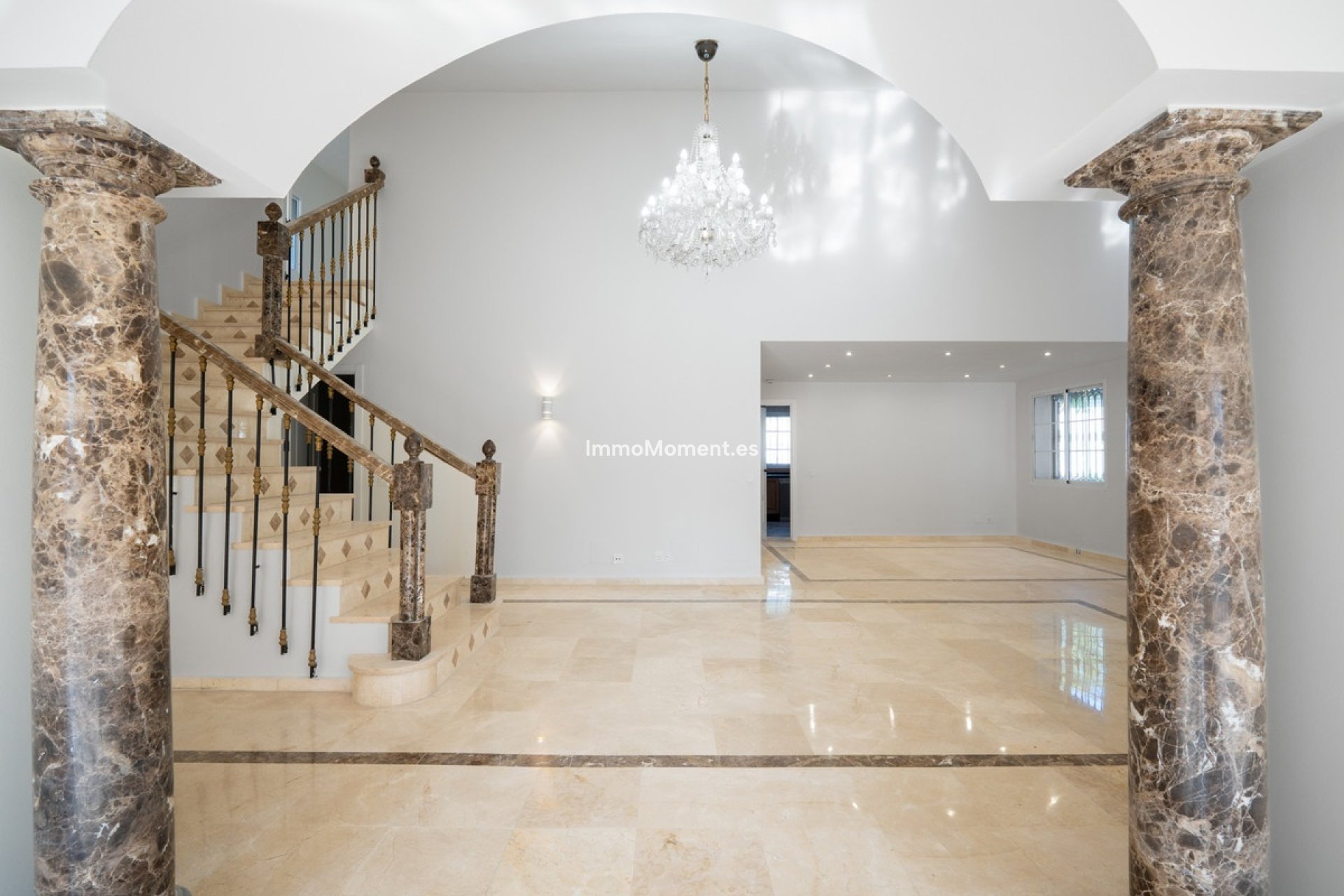 Wiederverkauf - Freistehende Villa - Marbella - Nueva Andalucía