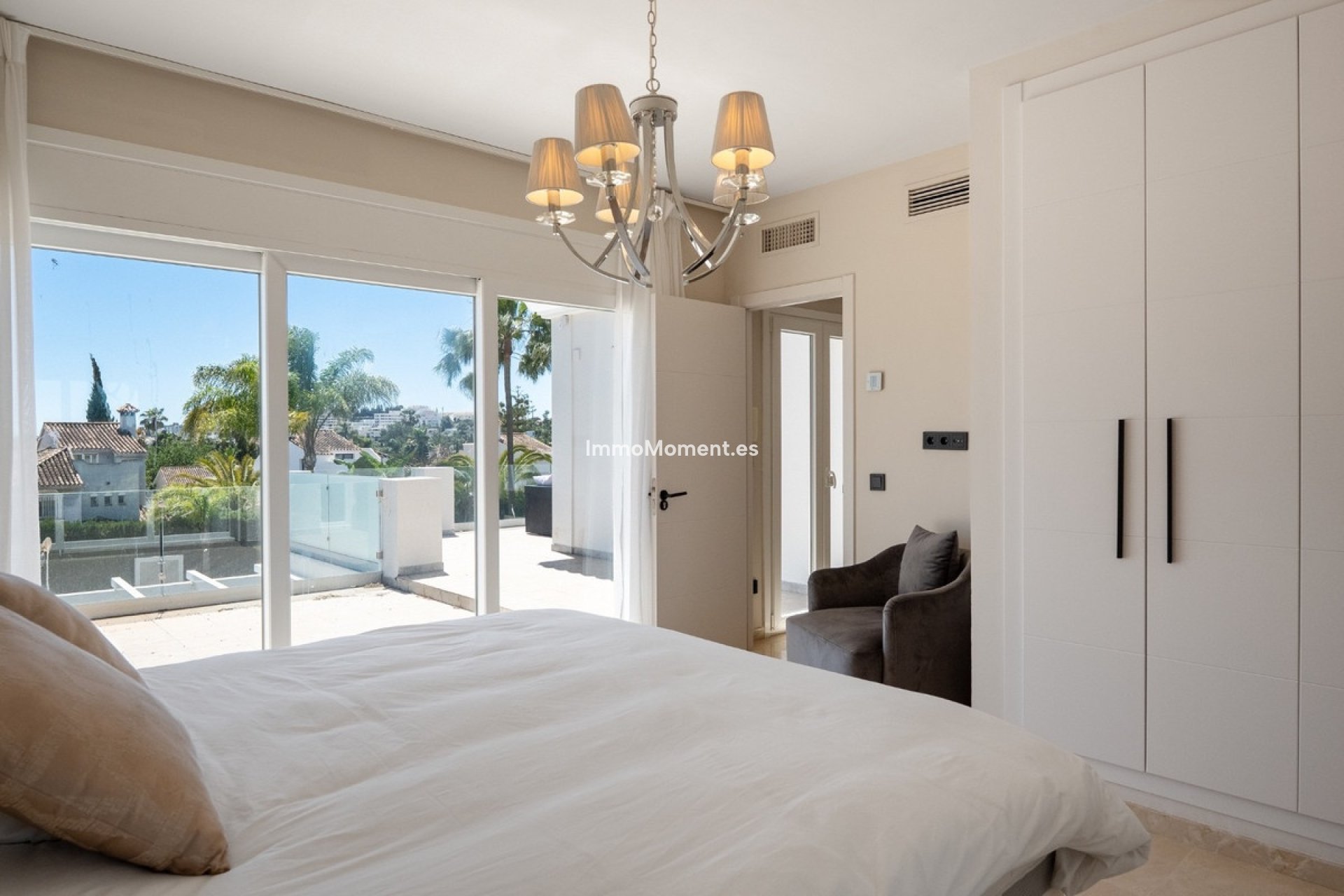 Wiederverkauf - Freistehende Villa - Marbella - Nueva Andalucía