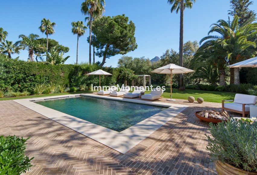 Wiederverkauf - Freistehende Villa - Marbella - Nueva Andalucía