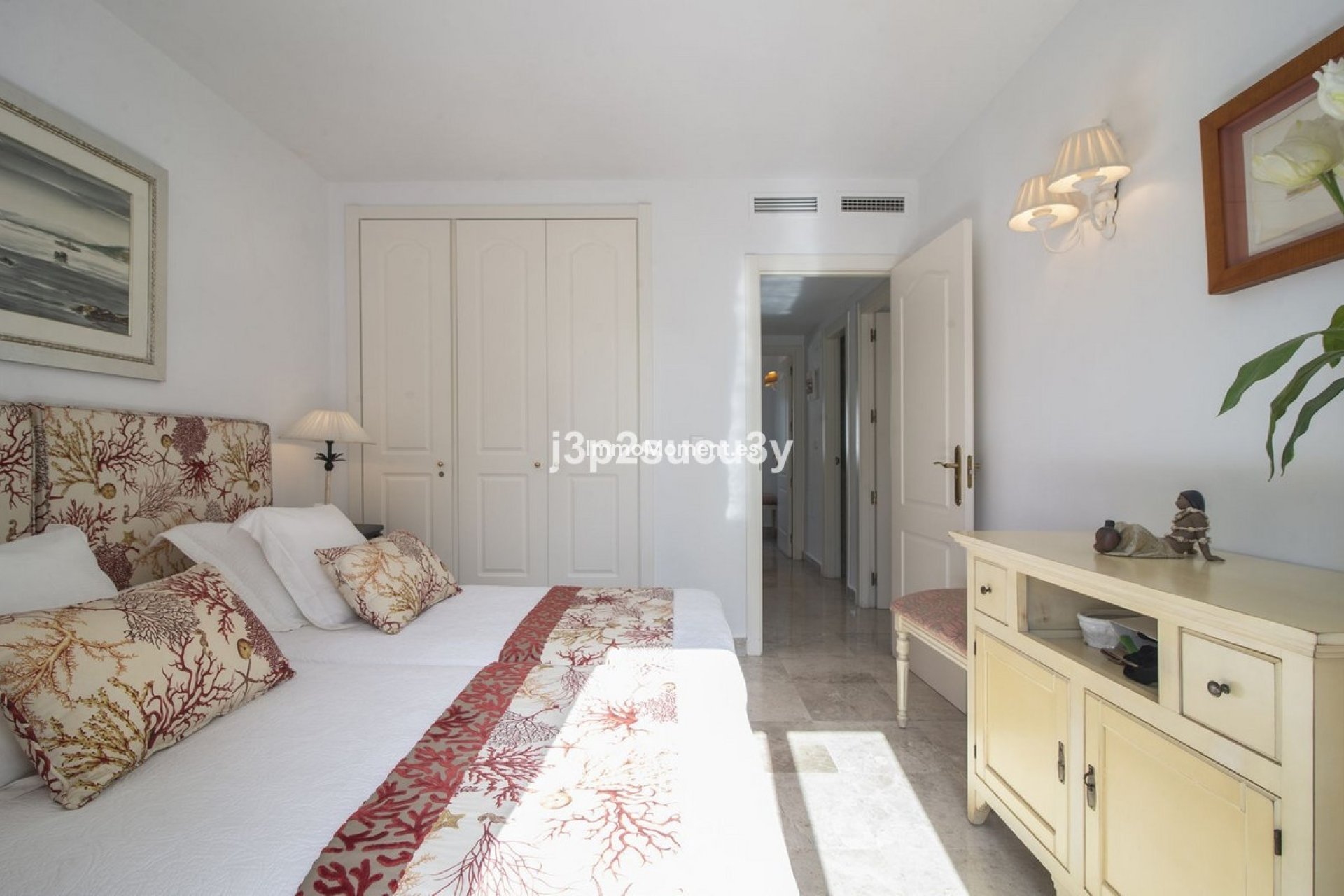 Wiederverkauf - Freistehende Villa - Marbella - Nueva Andalucía