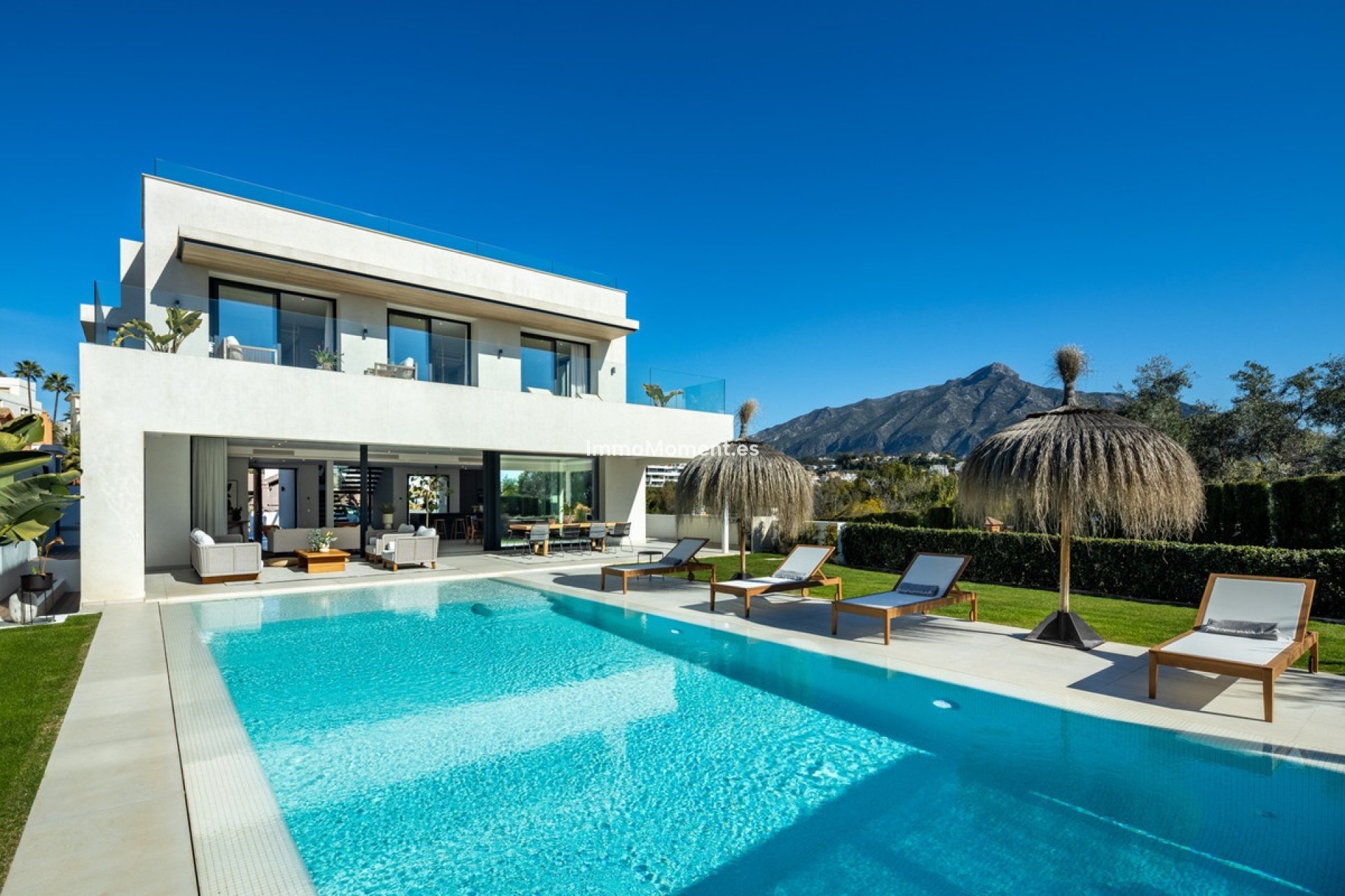 Wiederverkauf - Freistehende Villa - Marbella - Nueva Andalucía