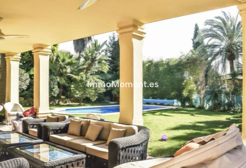 Wiederverkauf - Freistehende Villa - Marbella - Nueva Andalucía
