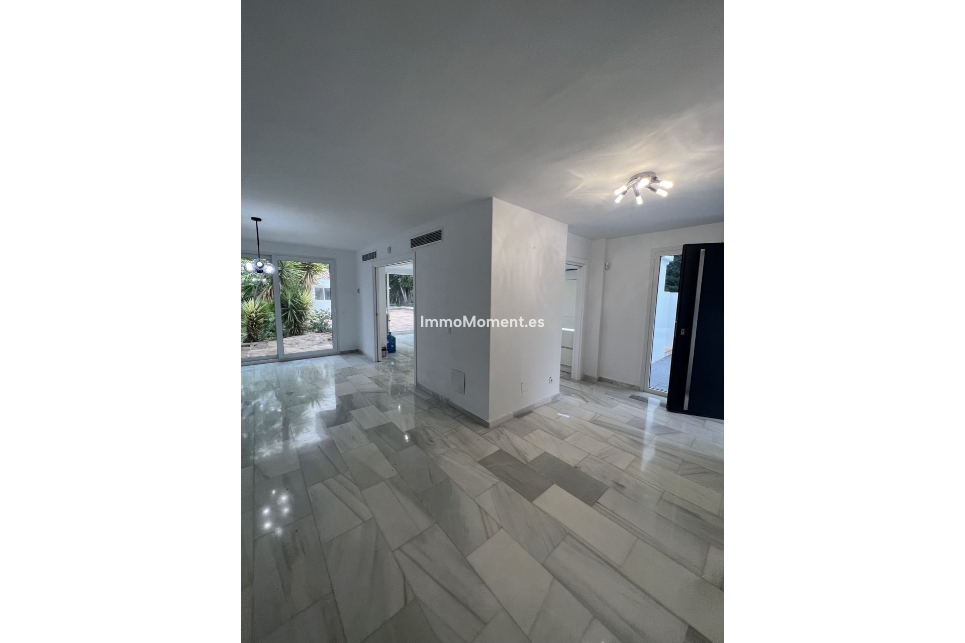 Wiederverkauf - Freistehende Villa - Marbella - Nueva Andalucía