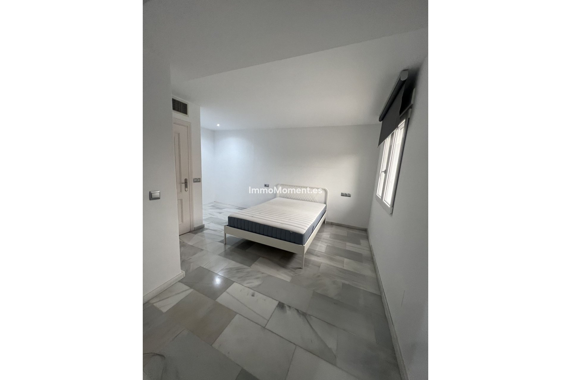 Wiederverkauf - Freistehende Villa - Marbella - Nueva Andalucía
