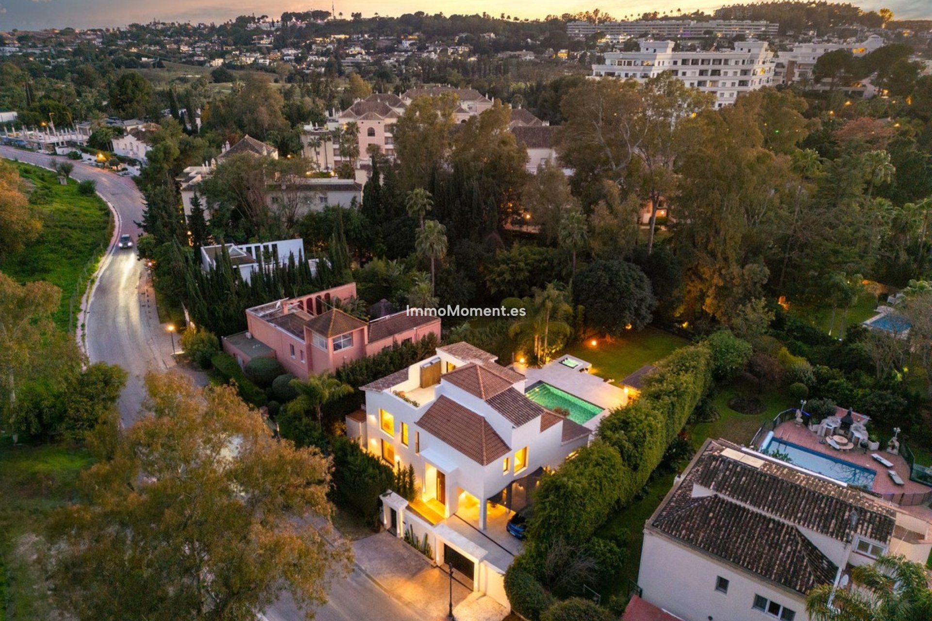 Wiederverkauf - Freistehende Villa - Marbella - Nueva Andalucía