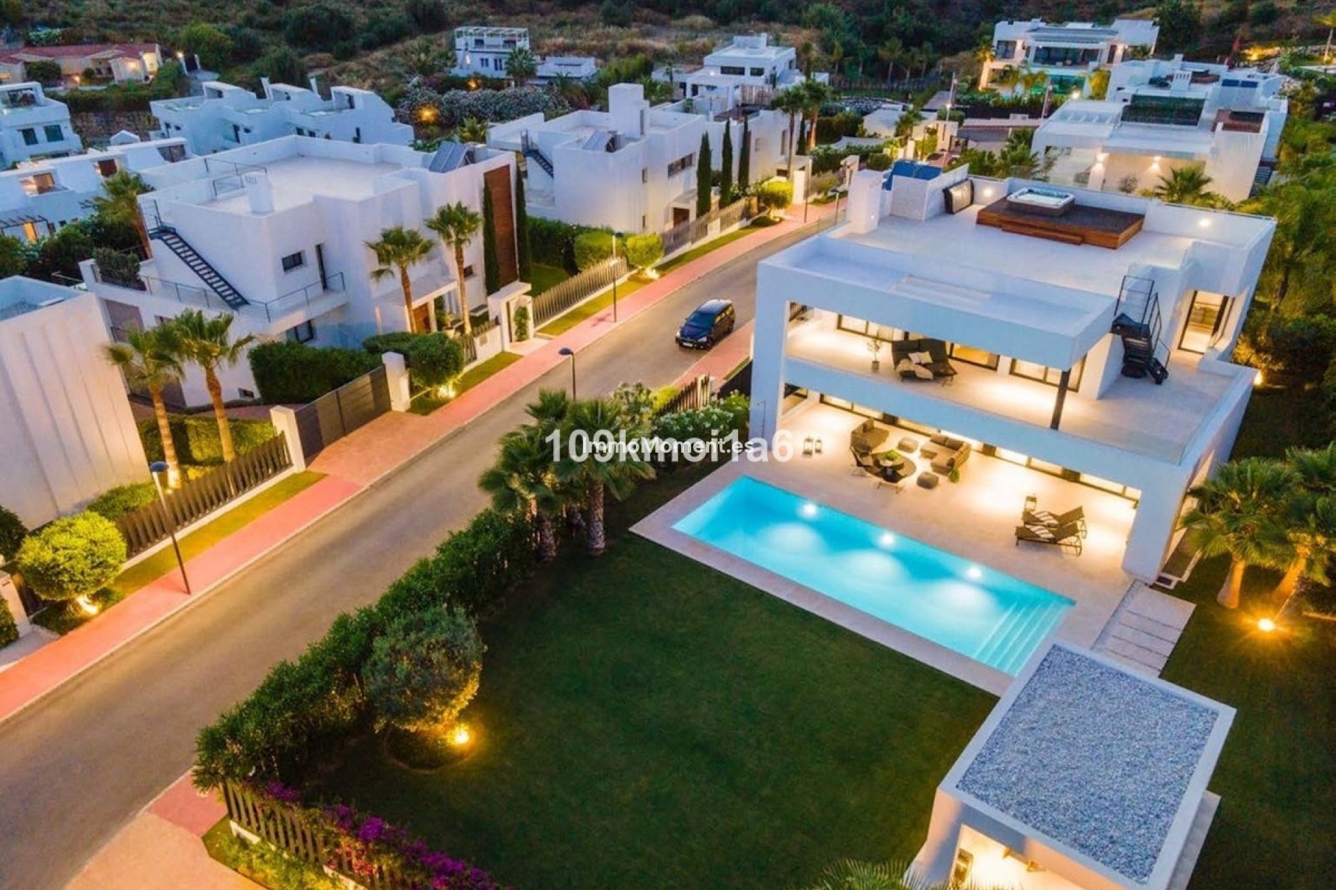 Wiederverkauf - Freistehende Villa - Marbella - Nueva Andalucía