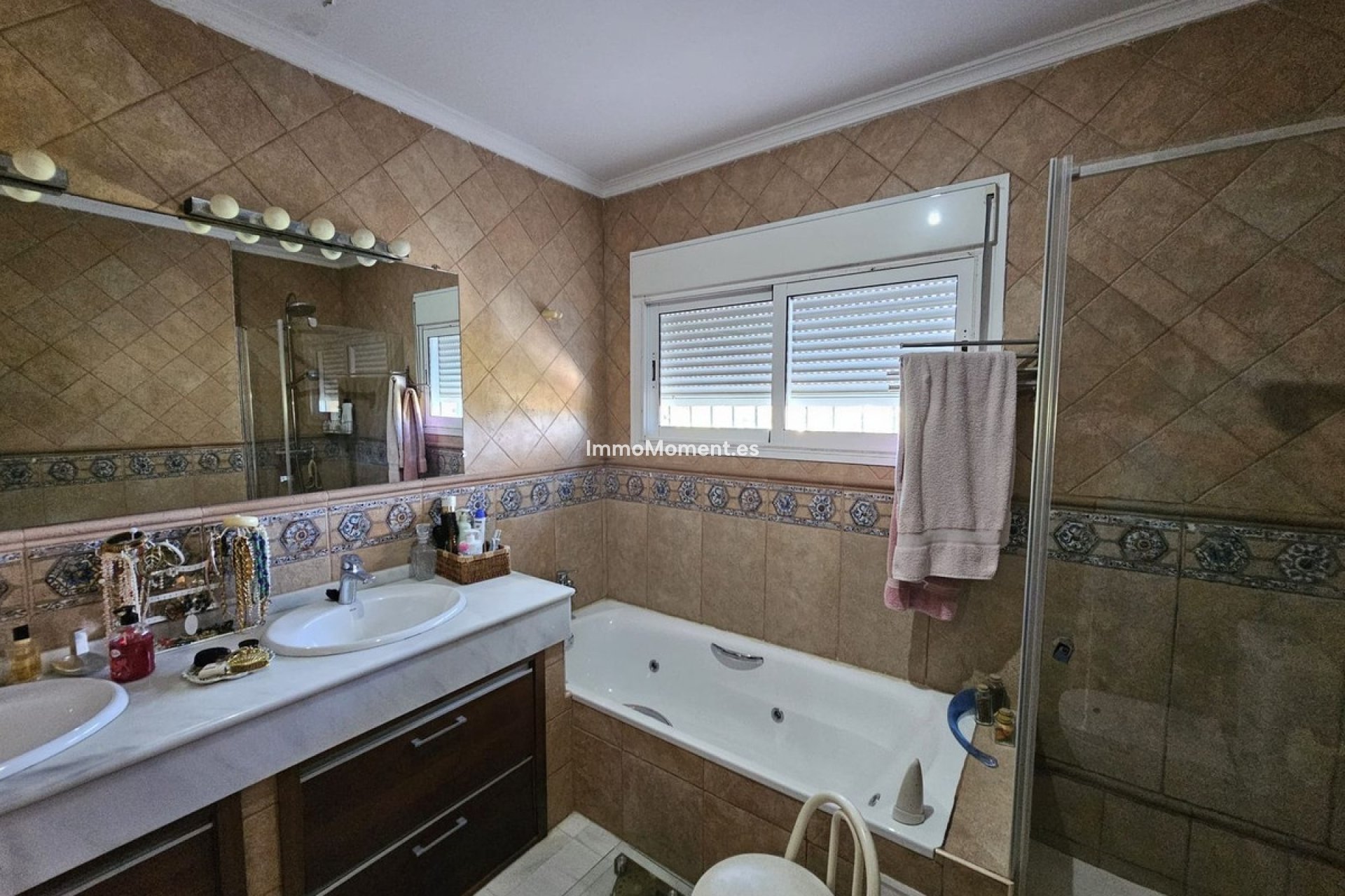 Wiederverkauf - Freistehende Villa - Marbella - Nueva Andalucía