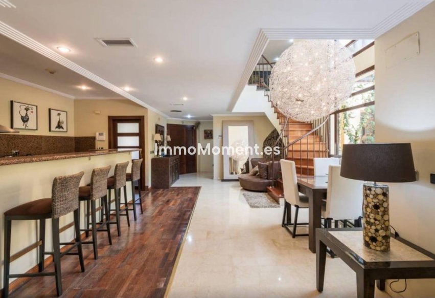 Wiederverkauf - Freistehende Villa - Marbella - Puerto Banús
