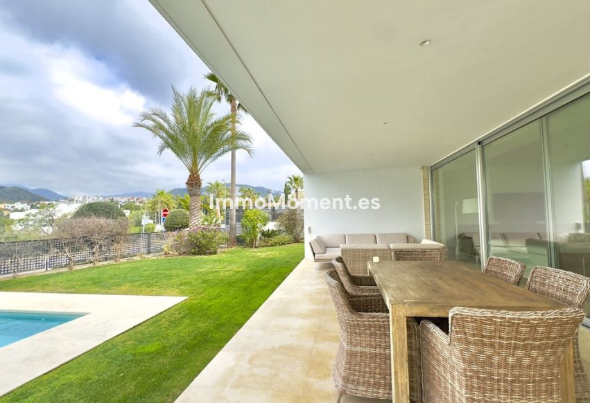 Wiederverkauf - Freistehende Villa - Marbella - Río Real