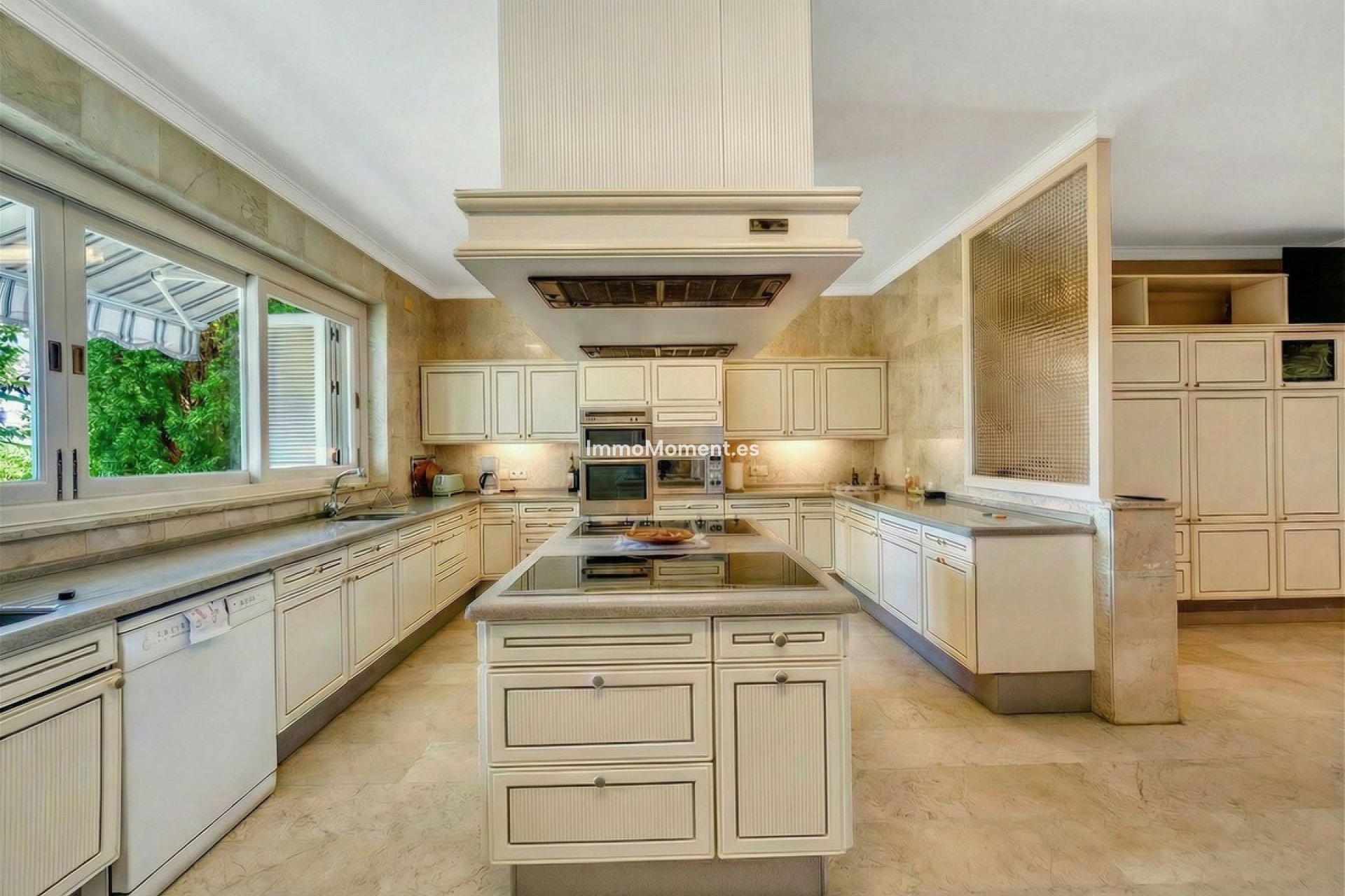 Wiederverkauf - Freistehende Villa - Marbella - Río Real