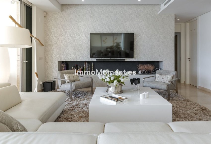 Wiederverkauf - Freistehende Villa - Marbella - Río Real