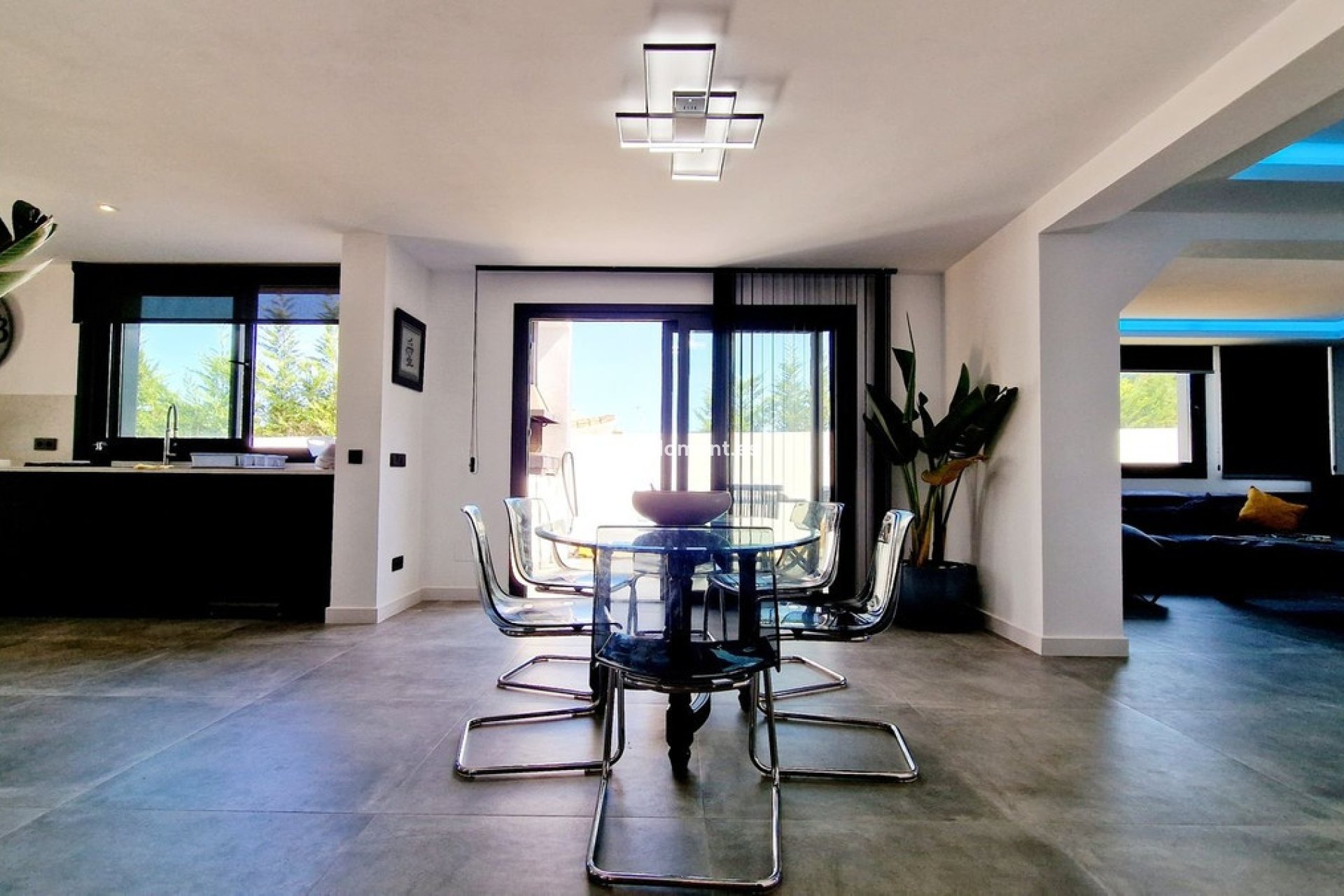 Wiederverkauf - Freistehende Villa - Marbella - San Pedro de Alcántara