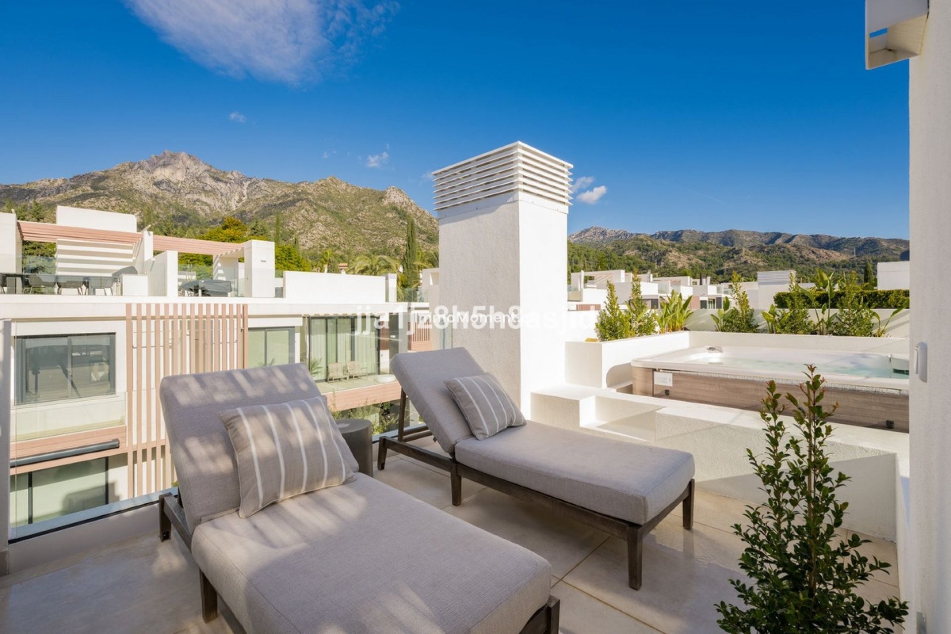 Wiederverkauf - Freistehende Villa - Marbella - Sierra Blanca