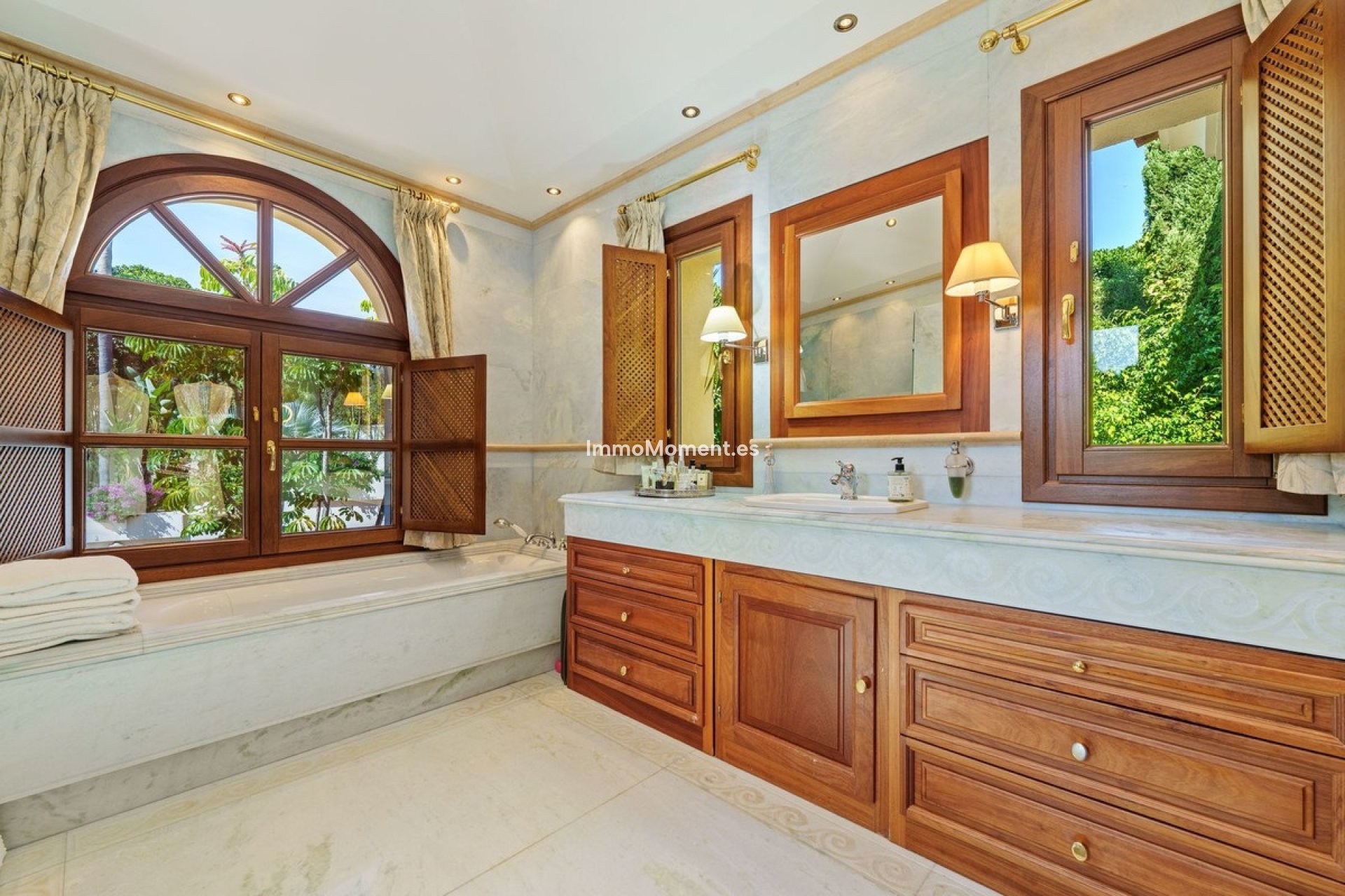 Wiederverkauf - Freistehende Villa - Marbella - The Golden Mile