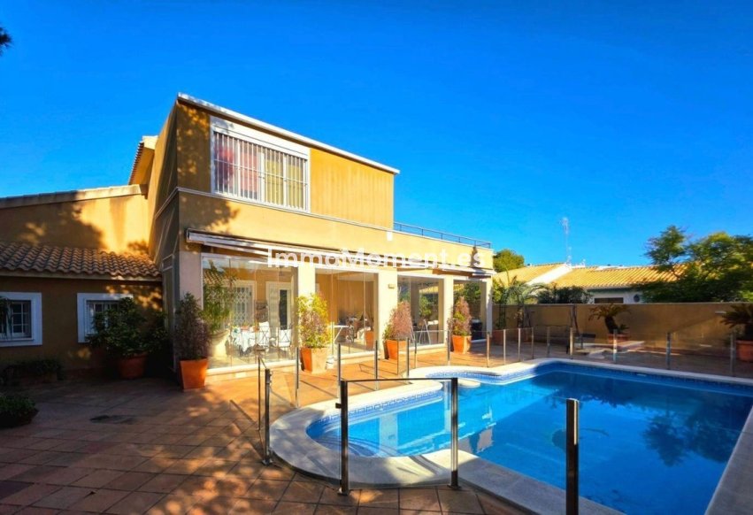 Wiederverkauf - Freistehende Villa - Orihuela - Campoamor