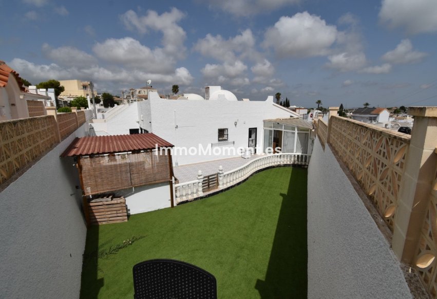 Wiederverkauf - Freistehende Villa - Orihuela Costa - Villamartín