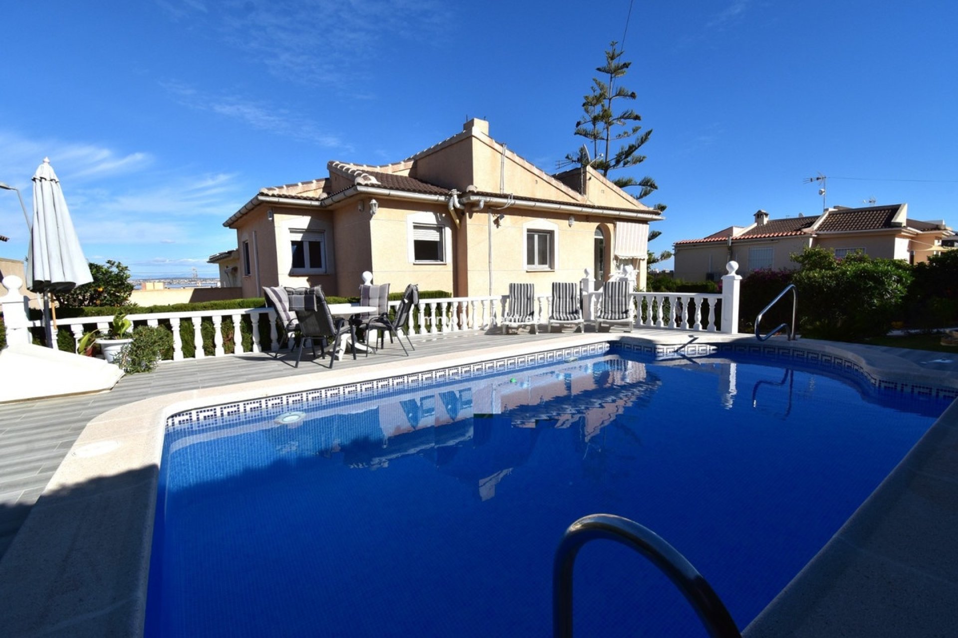 Wiederverkauf - Freistehende Villa - Orihuela - Los Balcones
