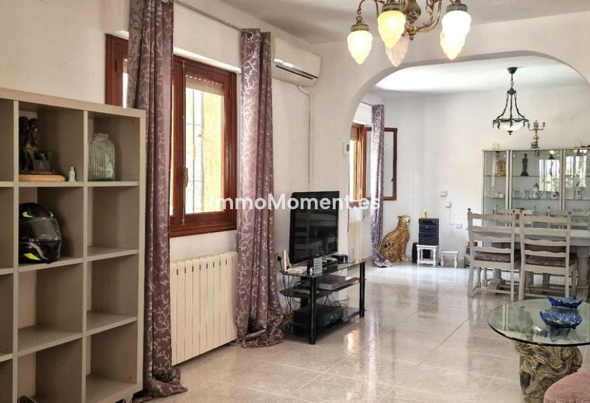 Wiederverkauf - Freistehende Villa - Orihuela - Orihuela Centro