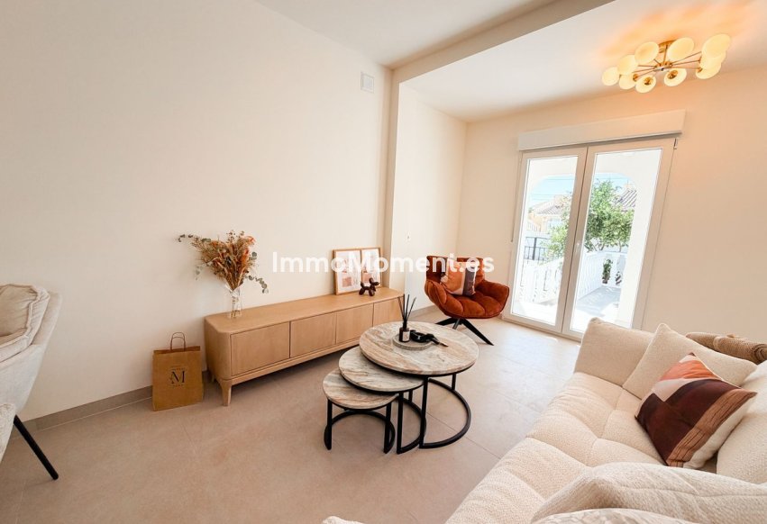 Wiederverkauf - Freistehende Villa - Orihuela - Playa Flamenca