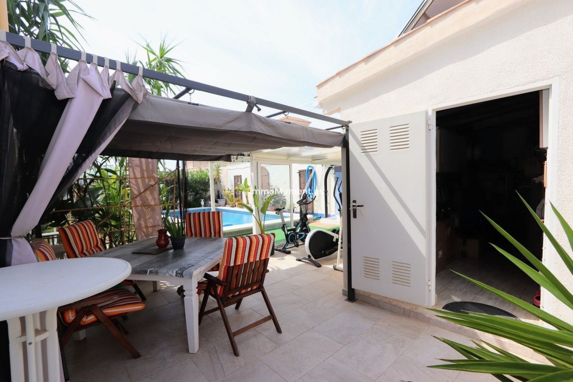 Wiederverkauf - Freistehende Villa - Orihuela - Villamartín