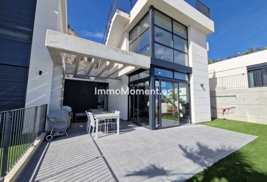Wiederverkauf - Freistehende Villa - Polop - Polop Centro