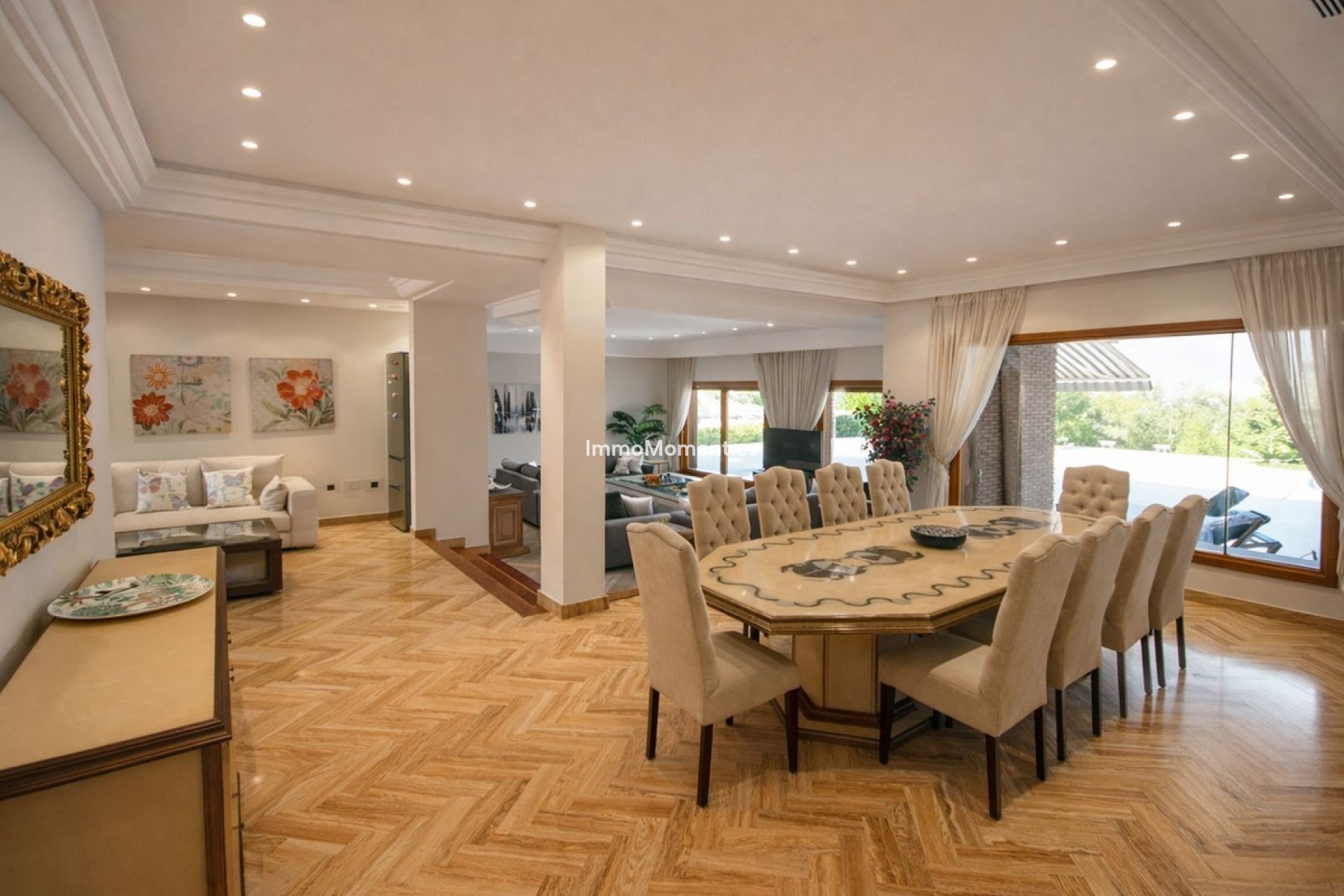 Wiederverkauf - Freistehende Villa - Puerto Banús