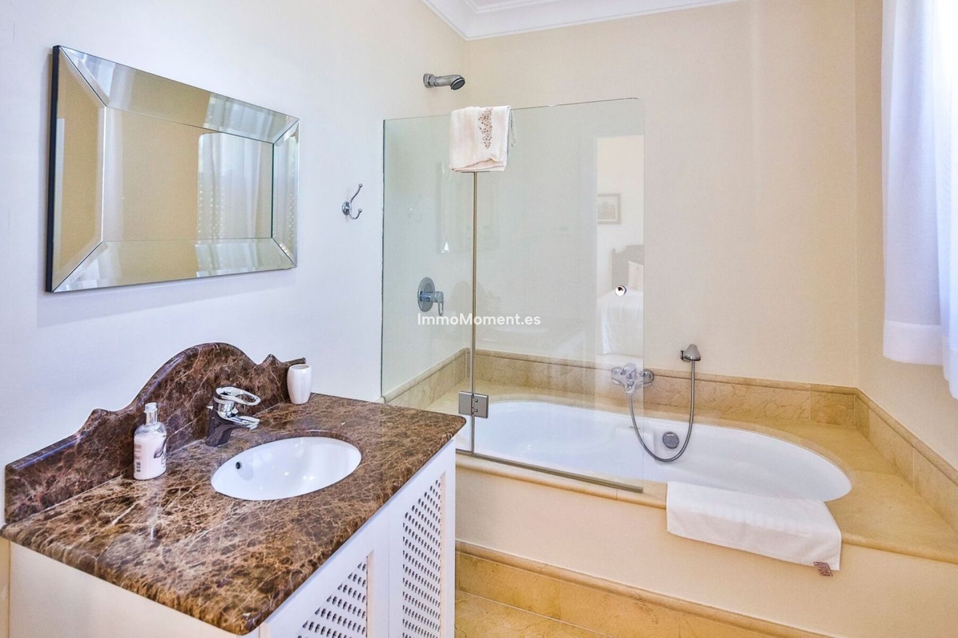 Wiederverkauf - Freistehende Villa - Sotogrande - Sotogrande Alto