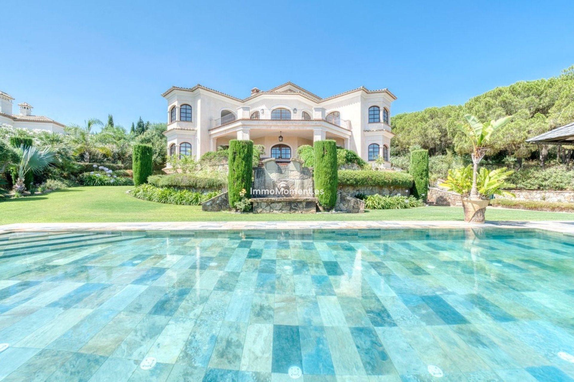 Wiederverkauf - Freistehende Villa - Sotogrande