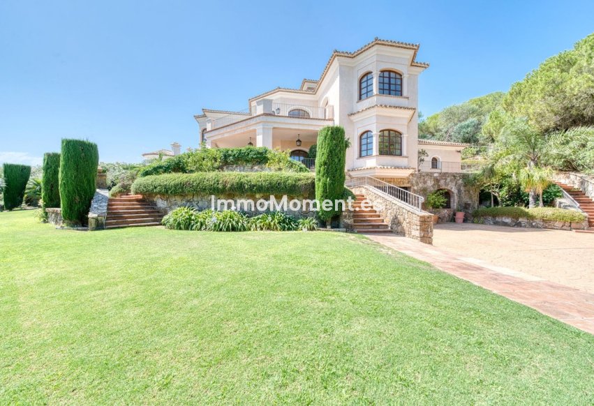 Wiederverkauf - Freistehende Villa - Sotogrande
