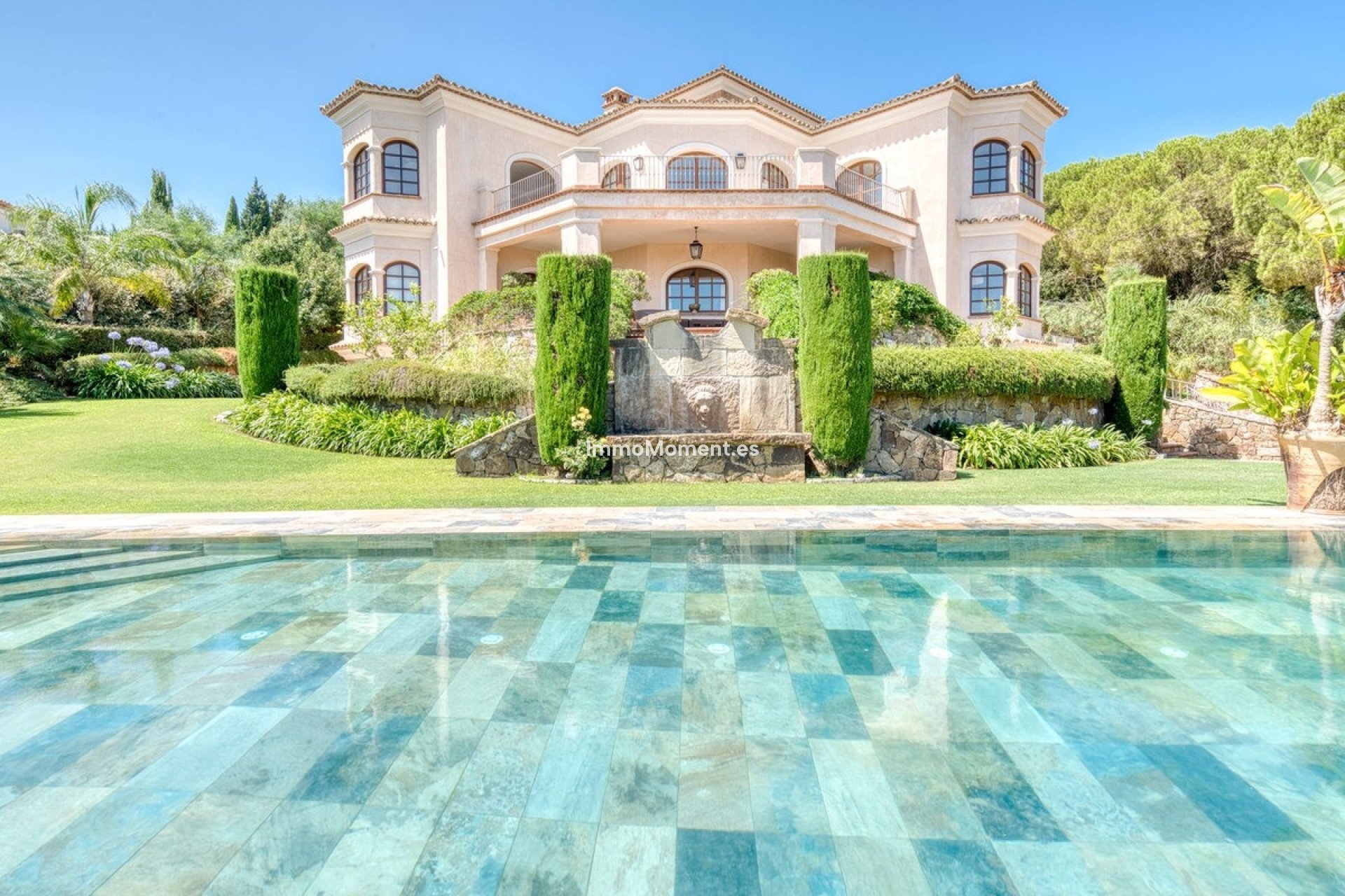 Wiederverkauf - Freistehende Villa - Sotogrande