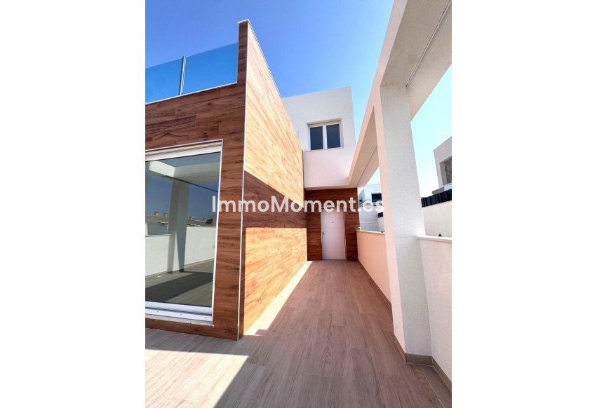 Wiederverkauf - Freistehende Villa - Torrevieja - Aguas Nuevas