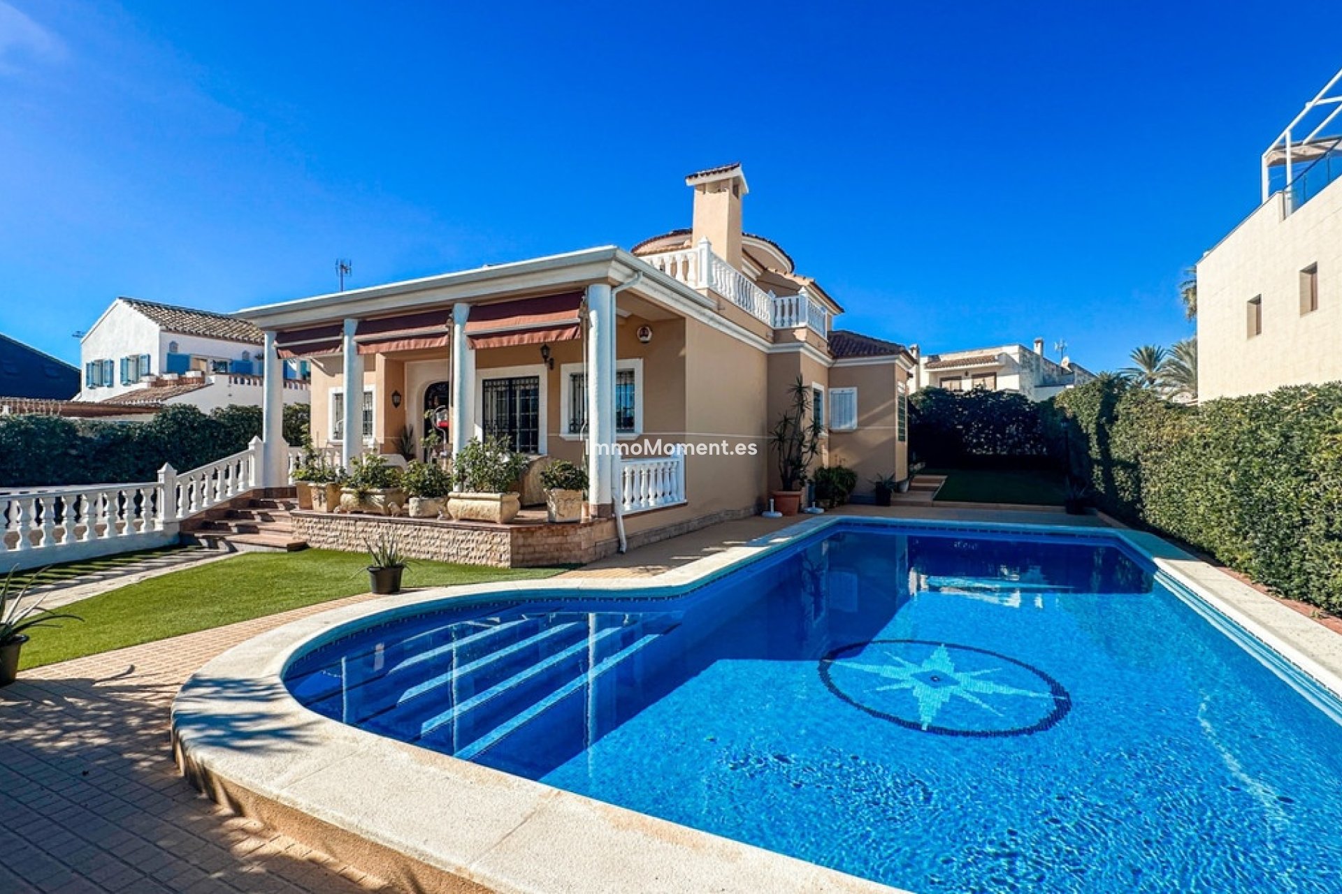 Wiederverkauf - Freistehende Villa - Torrevieja - La Mata
