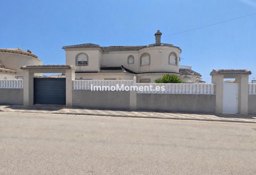 Wiederverkauf - Freistehende Villa - Torrevieja - La Siesta