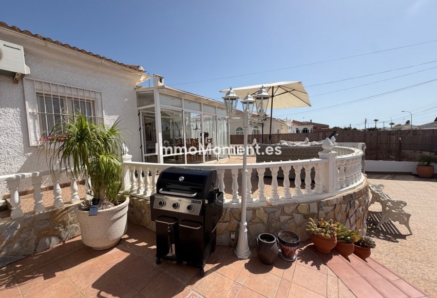 Wiederverkauf - Freistehende Villa - Torrevieja - San Luis