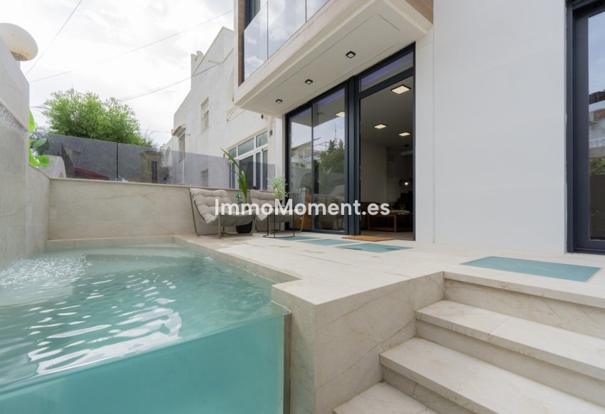 Wiederverkauf - Freistehende Villa - Torrevieja - Torrevieja Centro