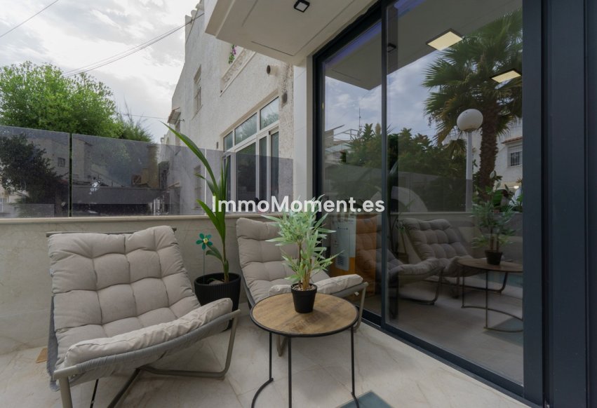 Wiederverkauf - Freistehende Villa - Torrevieja - Torrevieja Centro