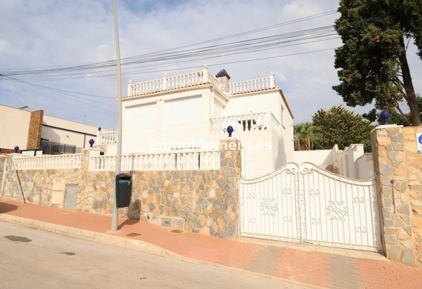Wiederverkauf - Freistehende Villa - Torrevieja - Torrevieja Centro