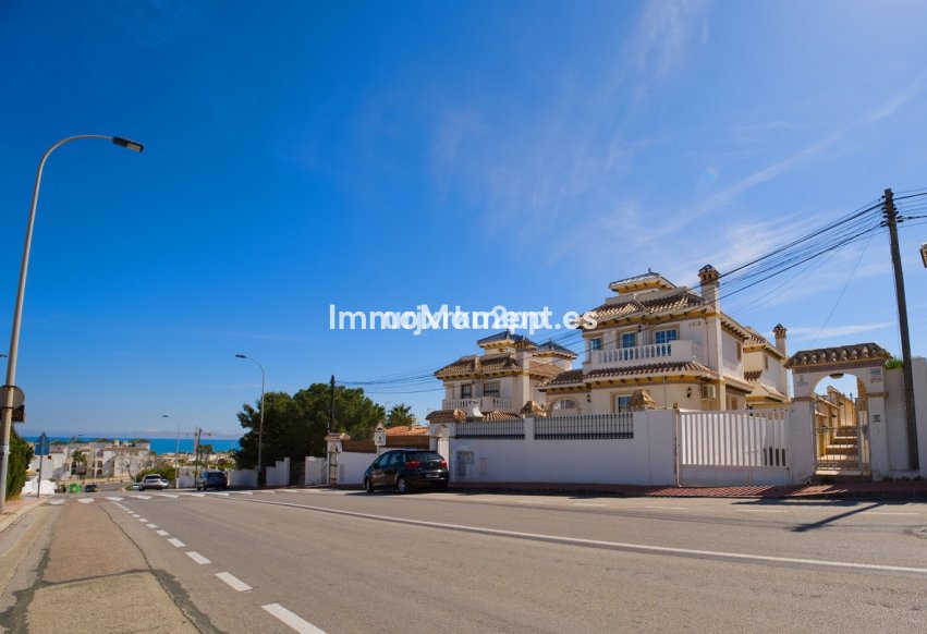 Wiederverkauf - Freistehende Villa - Torrevieja - Torrevieja Centro