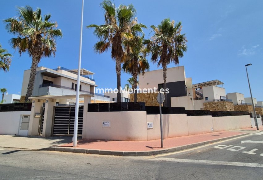 Wiederverkauf - Freistehende Villa - Torrevieja - Torrevieja Centro