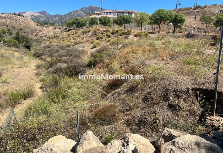 Wiederverkauf - Grundstück - Fuengirola - Fuengirola Centro