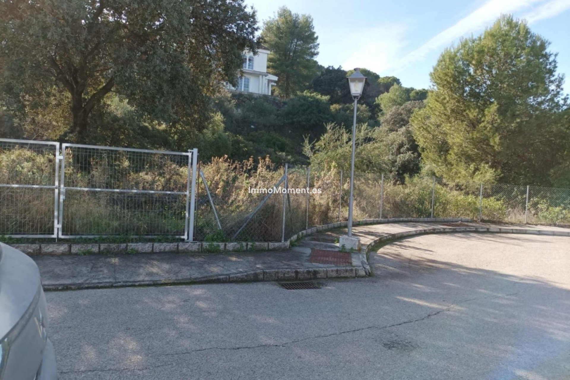 Wiederverkauf - Grundstück -   Inländisch - Alhaurín el Grande Centro