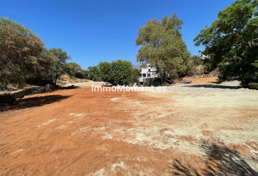 Wiederverkauf - Grundstück - Marbella - El Rosario