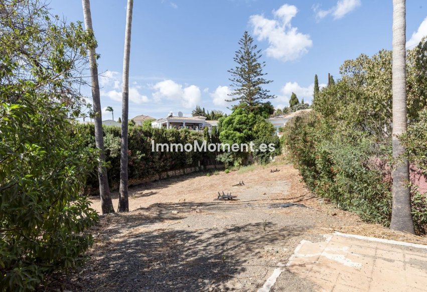 Wiederverkauf - Grundstück - Marbella - El Rosario