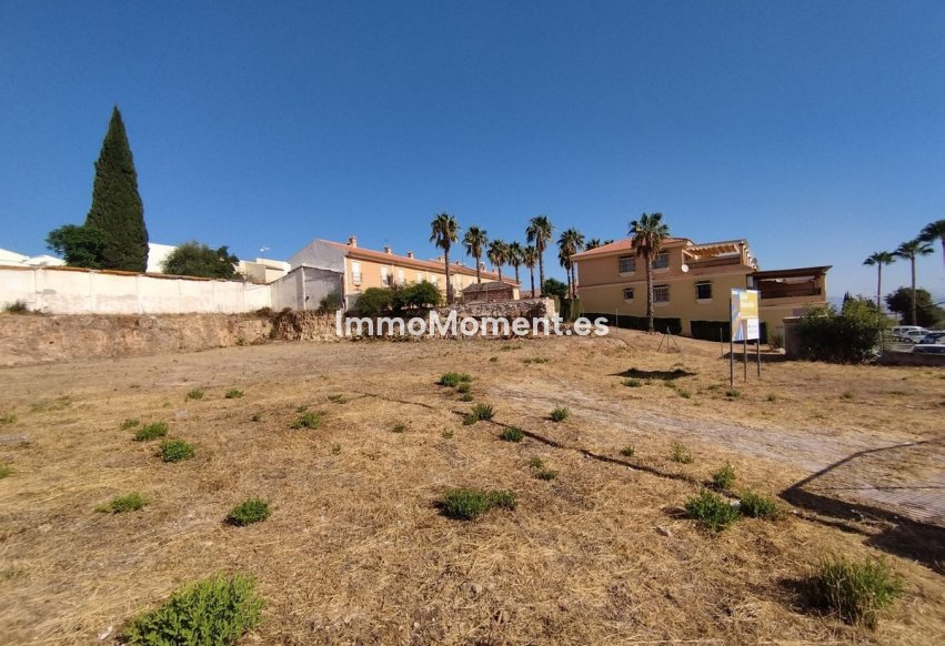 Wiederverkauf - Land -   Inländisch - Coín