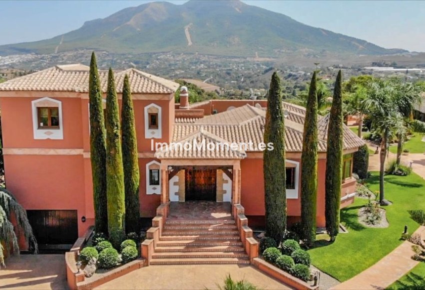 Wiederverkauf - Landhaus -   Inländisch - Coín