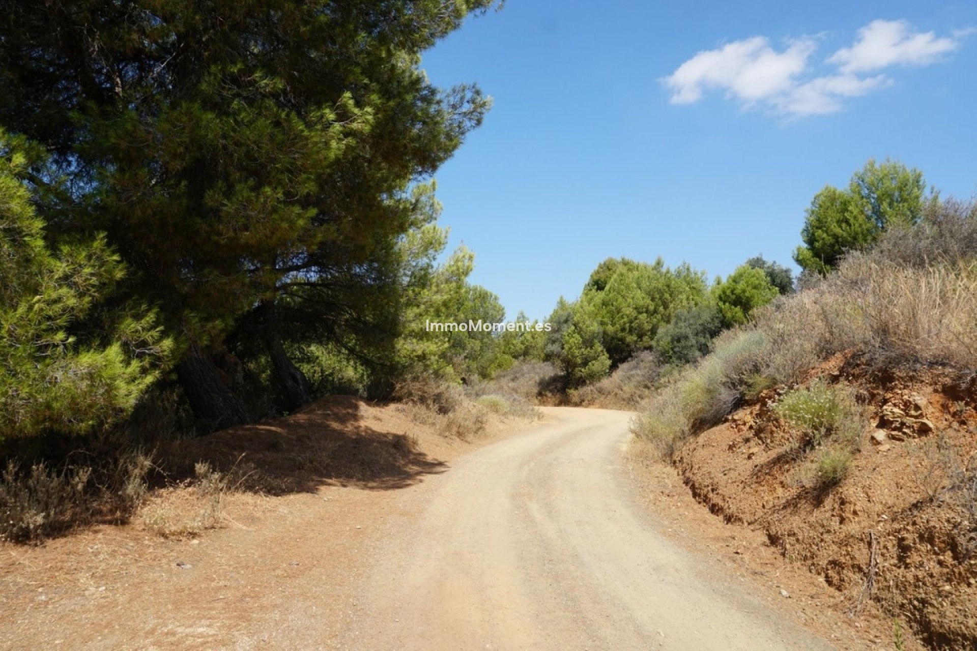 Wiederverkauf - Landhaus -   Inländisch - Yunquera